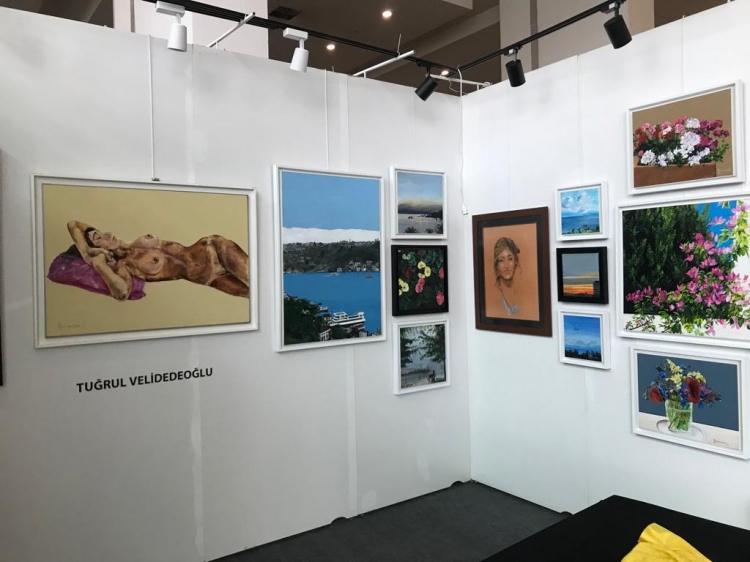 Ressam ve Rtn. Tuğrul Velidedeoğlu ArtAnkara Sanat Fuarından